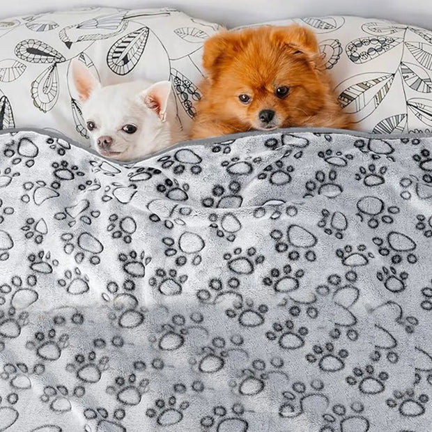 Flannel Dog Blanket Paw Print for Dog Cat Pet Sleep Mat Washable Soft Warm & Comfortable Pet Bed Sheet Mat Dog Sleeping Blankets