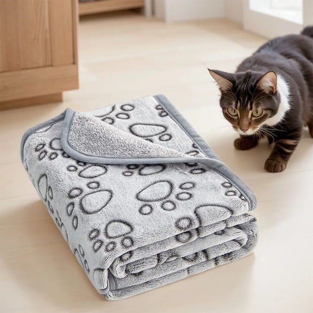 Flannel Dog Blanket Paw Print for Dog Cat Pet Sleep Mat Washable Soft Warm & Comfortable Pet Bed Sheet Mat Dog Sleeping Blankets